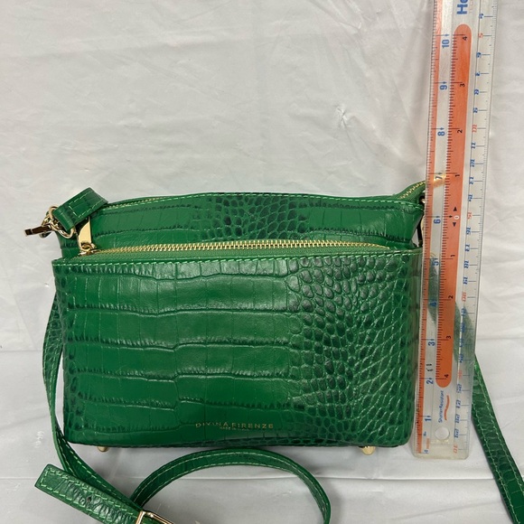 Divina Firenze Genuine Italian Leather Kelly Green crossbody - Picture 13 of 13